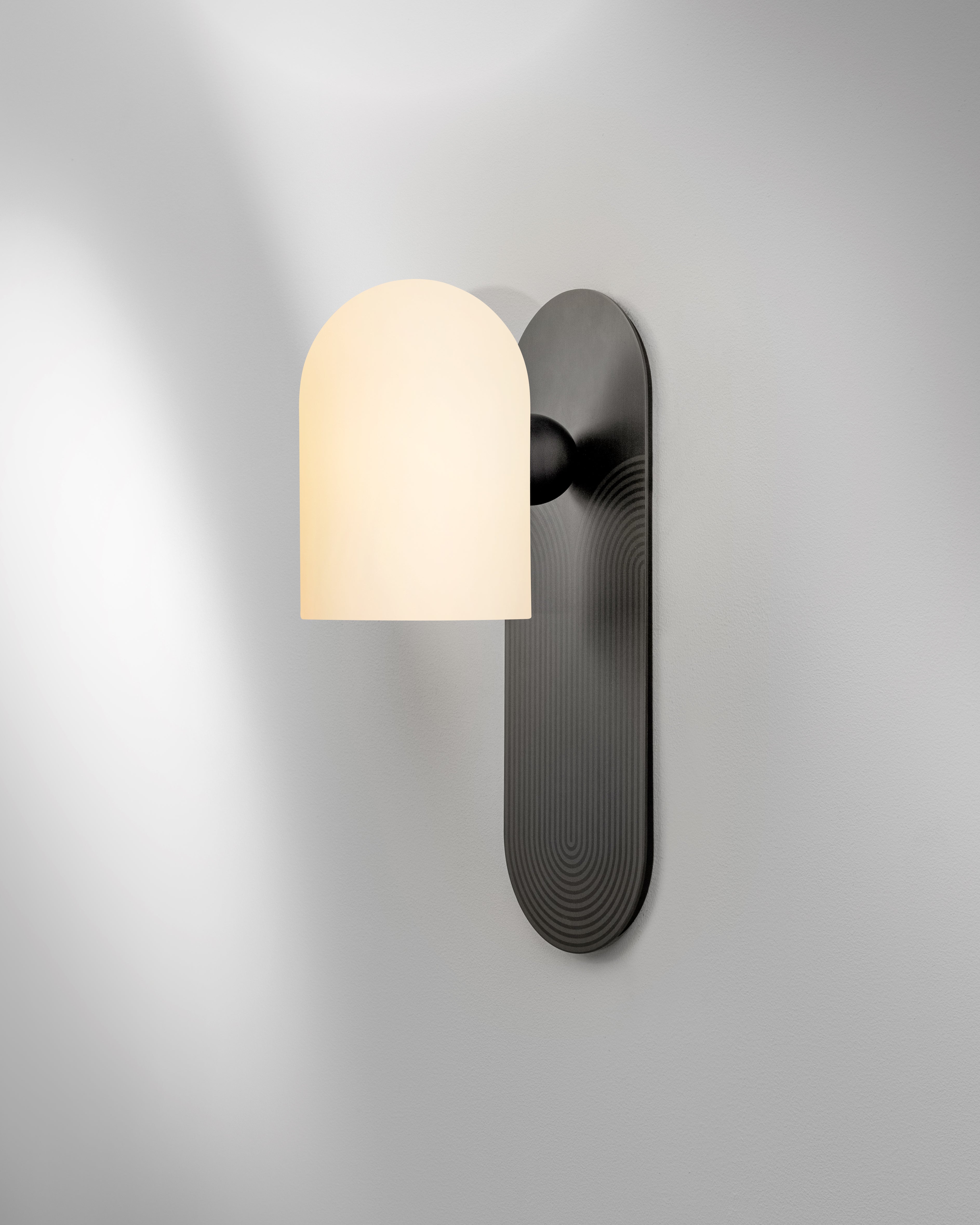 Schwung Odyssey Kyoto Black Wall Light